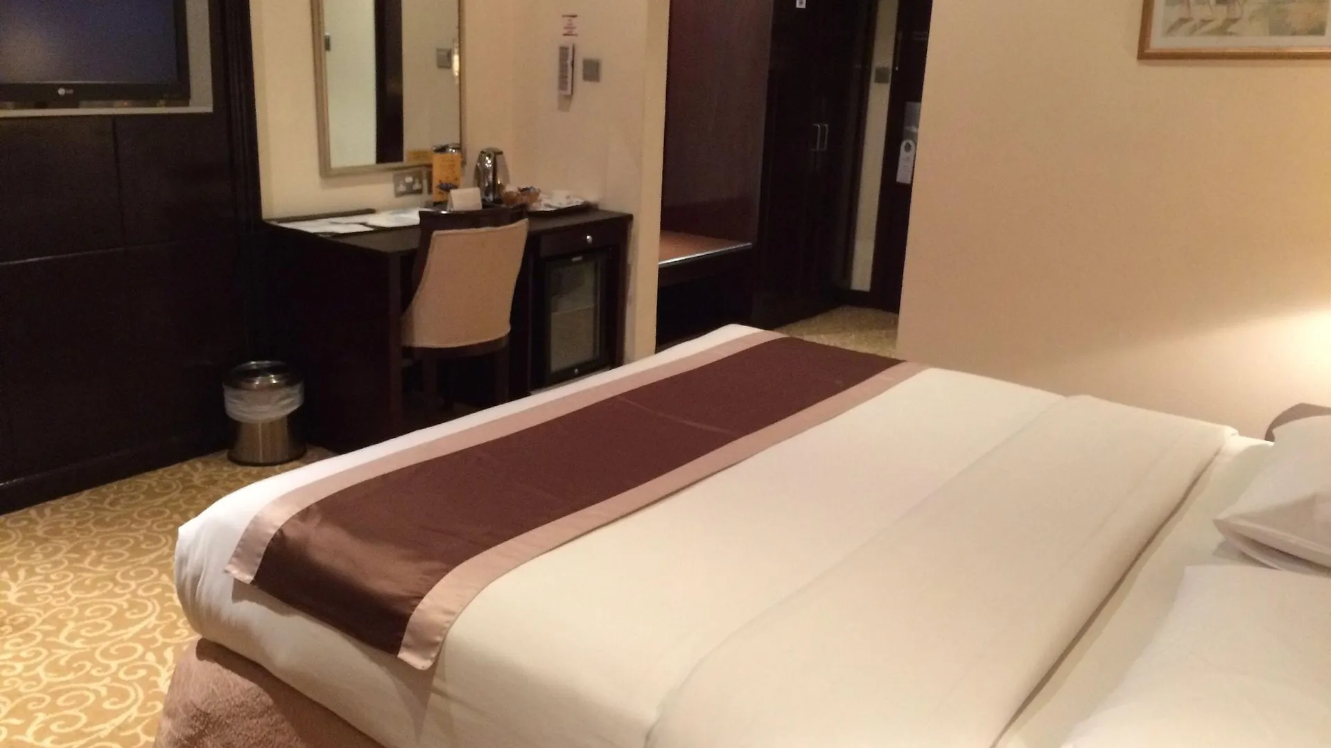 London Suites Hotel Dubaj